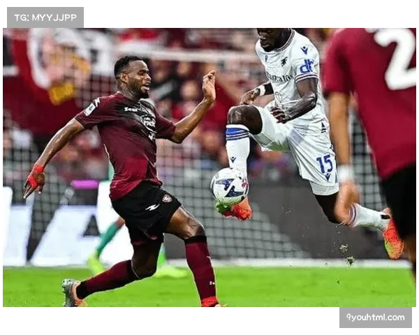 莱切公布对阵萨勒尼塔纳的20人大名单，主力阵容基本齐整